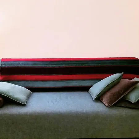 Rosso In Corte - Salento - Corte Dei Colori Spongano